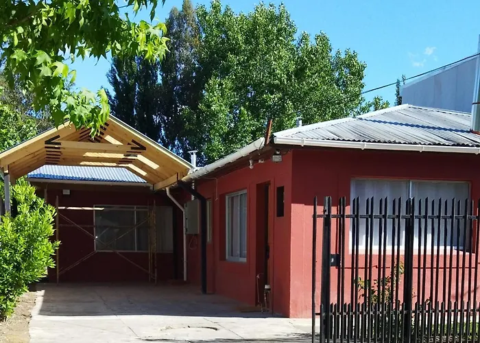 Amplio Alojamiento Vacacional Ubicado A 500 Metros De La Plaza Y A 5 Minutos De La Ruta Del Vino