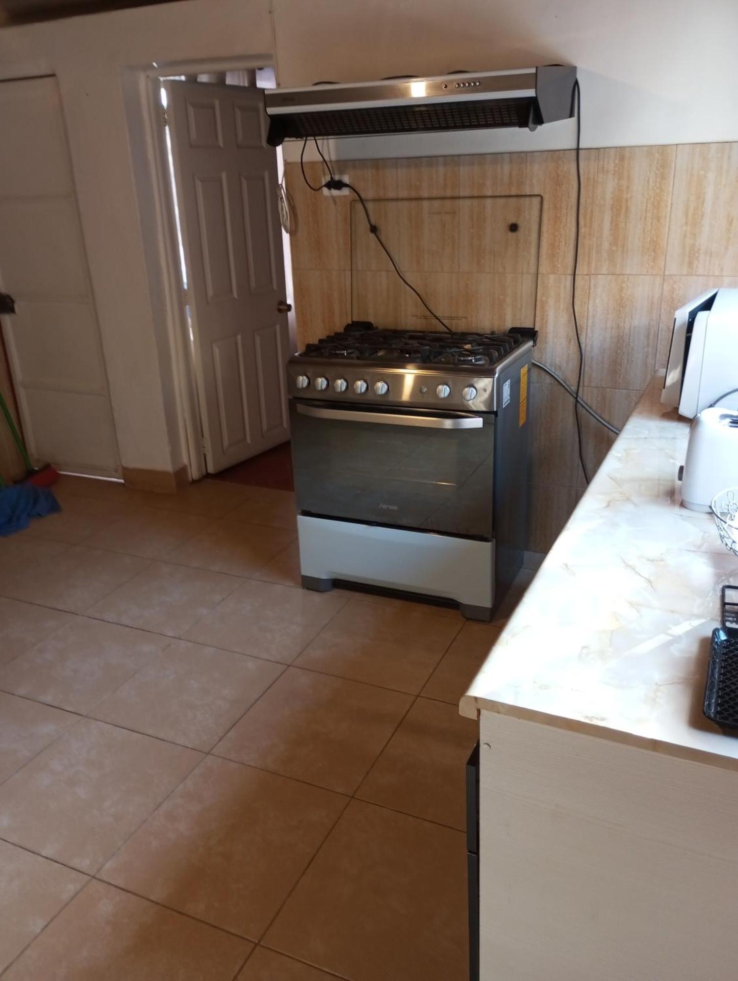 Amplio Vacacional Ubicado A 500 Metros De La Plaza Y A 5 Minutos De La Ruta Del Vino *